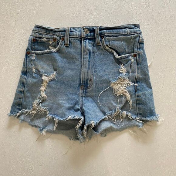 Abercrombie & Fitch High Rise Mom Shorts 26 / 2 Distressed Denim Cutoff Light Wa - Picture 1 of 10